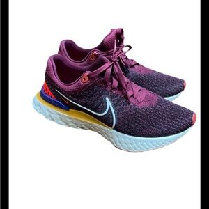 Men’s Nike Shoes React Infinity Flynit 9.5 Burgundy/Wine Color Perfect Condition